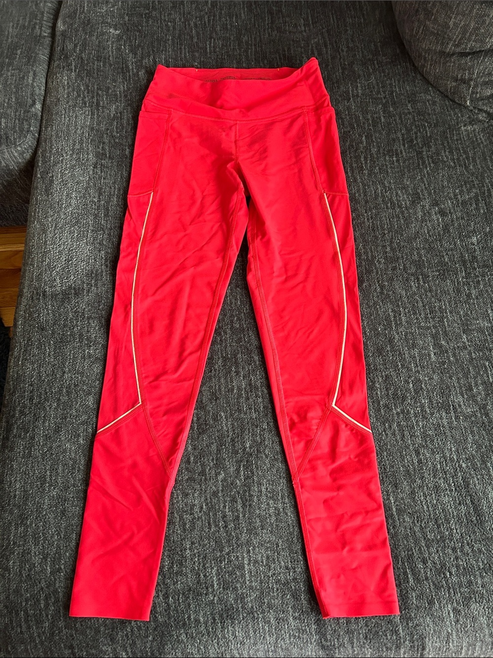 Victoria Sport Red Leggings With Pockets